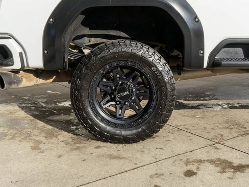 Used 2021 GMC Sierra 3500 Denali w/ Denali Ultimate Package image 38