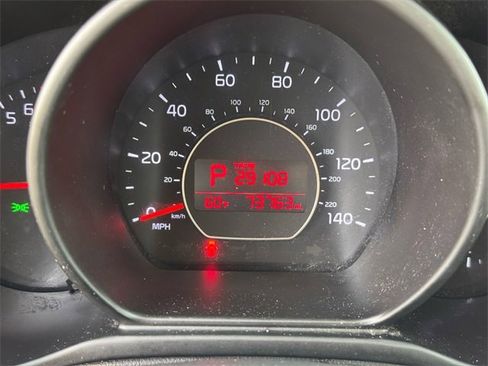 Used 2016 Kia Soul Base image 17