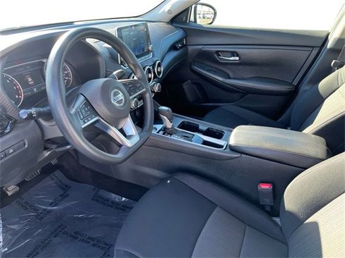 Used 2023 Nissan Sentra SV image 12