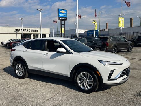 Used 2024 Buick Envista Preferred w/ Convenience II Package image 25