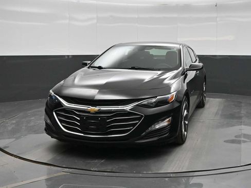 Used 2024 Chevrolet Malibu LT FWD image 3