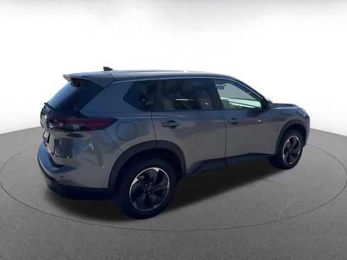 Used 2025 Nissan Rogue SV image 15