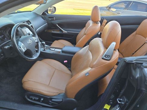 Used 2011 Lexus IS 250C w/ Luxury Pkg RWD image 18