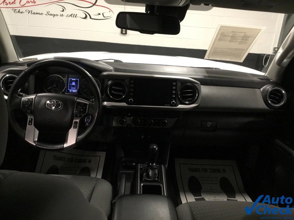 Used 2021 Toyota Tacoma SR5 AWD/4WD image 31