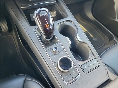 Used 2023 Cadillac XT4 Premium Luxury image 25