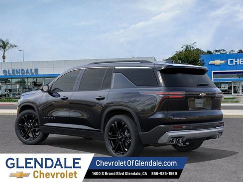 New 2026 Chevrolet Traverse LT w/ LPO, Floor Liner Package FWD image 3