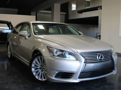 Used 2013 Lexus LS 460 w/ Comfort Pkg
