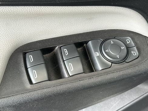 Used 2019 Chevrolet Equinox LT AWD/4WD image 18