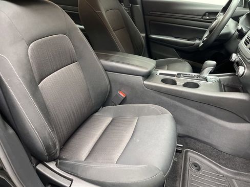 Used 2024 Nissan Altima 2.5 S FWD image 22