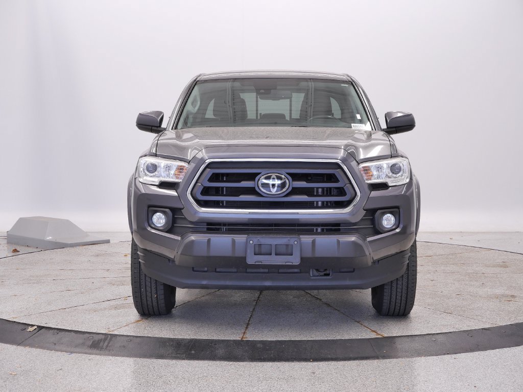 Used 2021 Toyota Tacoma SR5 AWD/4WD image 11