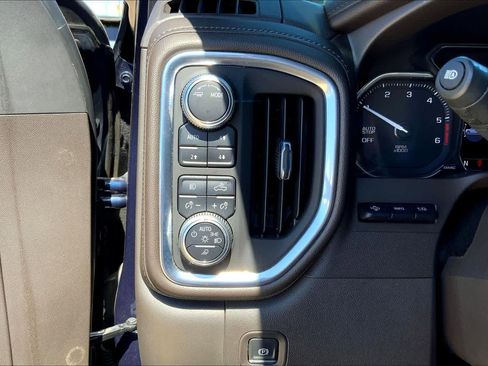 Used 2020 GMC Sierra 1500 Denali w/ Denali Ultimate Package AWD/4WD image 33