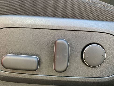 Used 2025 Hyundai Kona SEL image 23