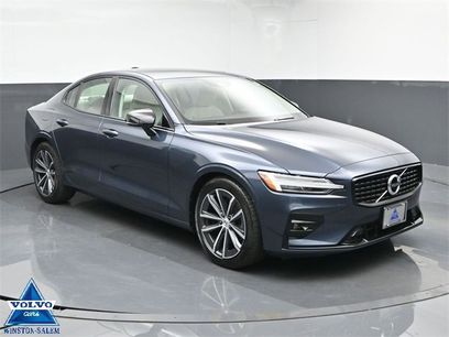 Used 2022 Volvo S60 B5 Momentum w/ Premium Package