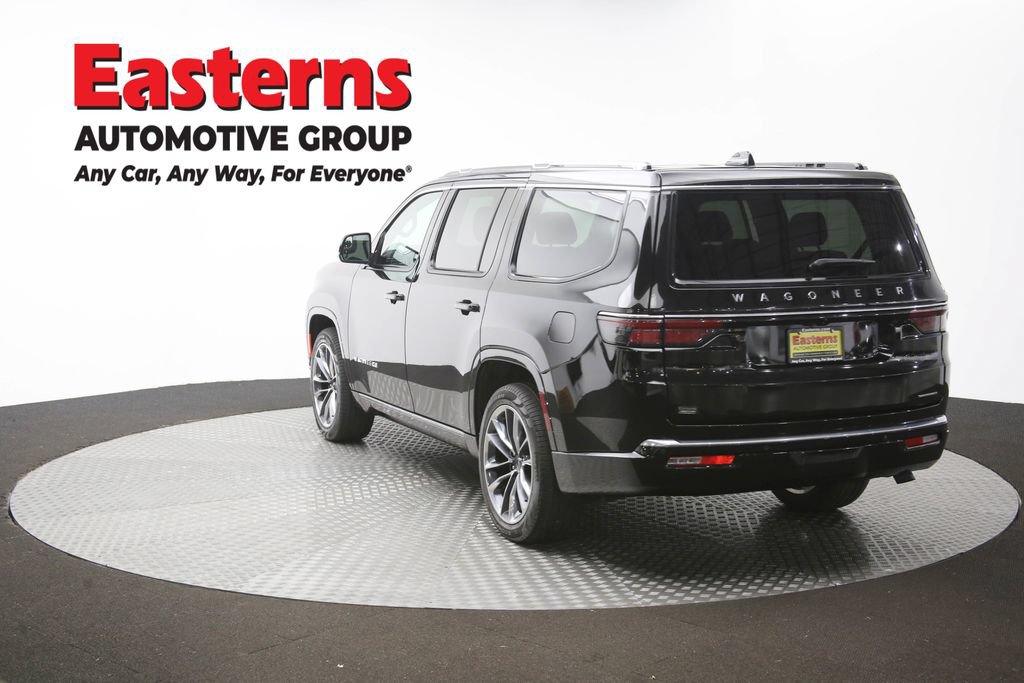 Used 2024 Jeep Wagoneer Series III w/ Premium Group I AWD/4WD image 73