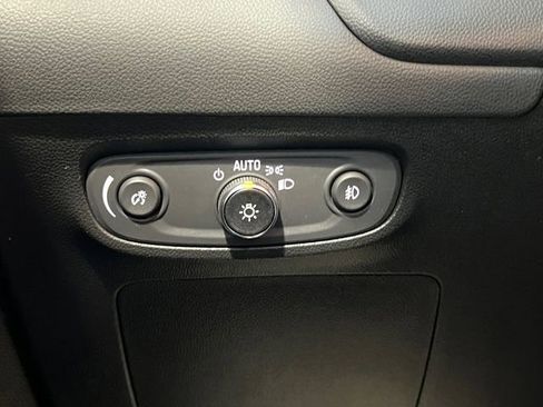 Used 2023 Buick Encore GX Select AWD/4WD image 17