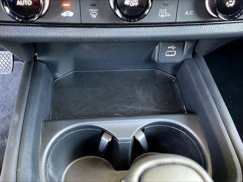 Used 2025 Honda HR-V Sport image 15