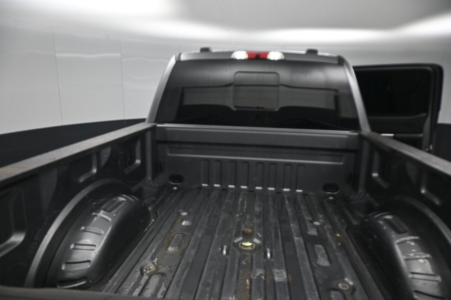 Used 2025 Ford F250 Platinum AWD/4WD image 3
