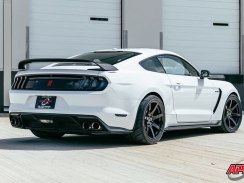 Used 2017 Ford Mustang Shelby GT350R w/ GT350R Equipment Group 920A RWD image 53