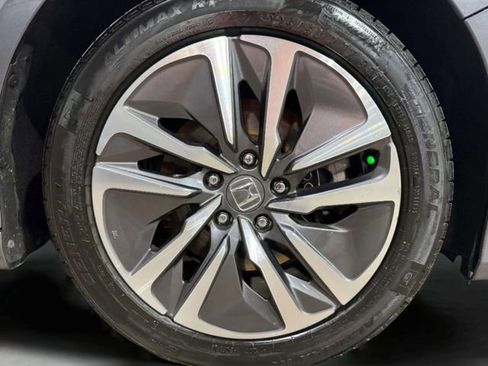 Used 2019 Honda Accord Touring image 34