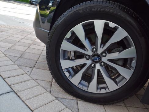 Used 2018 Subaru Outback 3.6R Touring AWD/4WD image 83