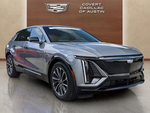 Certified 2025 Cadillac Lyriq Sport AWD/4WD image 6