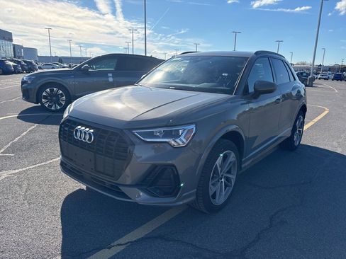 New 2025 Audi Q3 2.0T Premium image 3