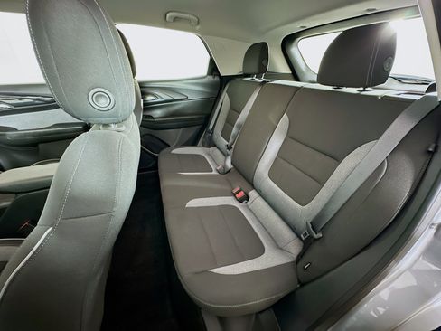 Used 2024 Chevrolet TrailBlazer LS image 25