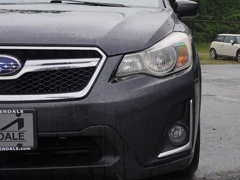 Used 2017 Subaru Crosstrek 2.0i Premium AWD/4WD image 12