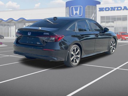 Used 2025 Honda Civic Sport image 9