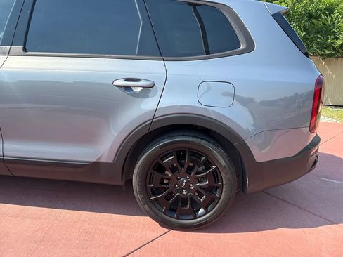 Used 2022 Kia Telluride SX w/ SX Prestige Package AWD/4WD image 38