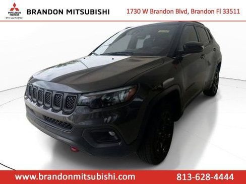 Used 2023 Jeep Compass Trailhawk AWD/4WD image 2