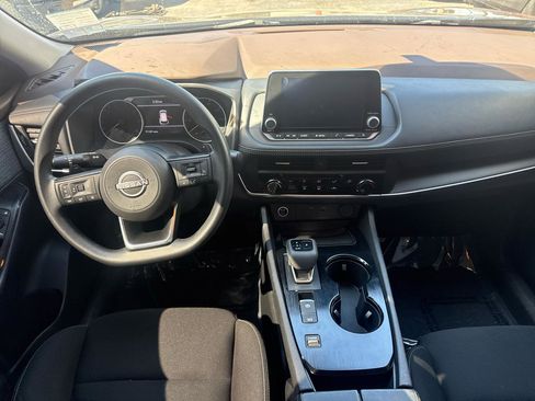 Used 2023 Nissan Rogue S FWD image 8