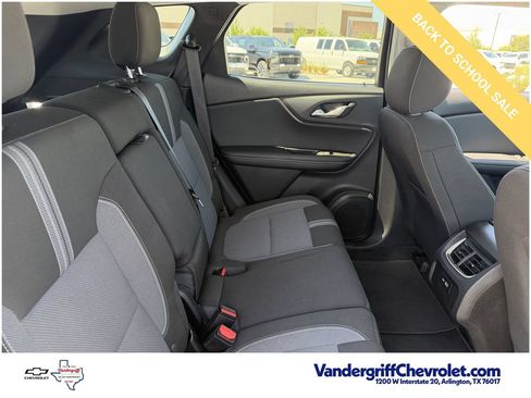 Certified 2025 Chevrolet Blazer LT FWD image 27