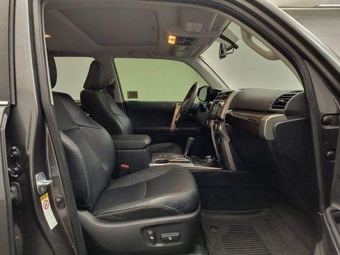 Used 2019 Toyota 4Runner Limited AWD/4WD image 29