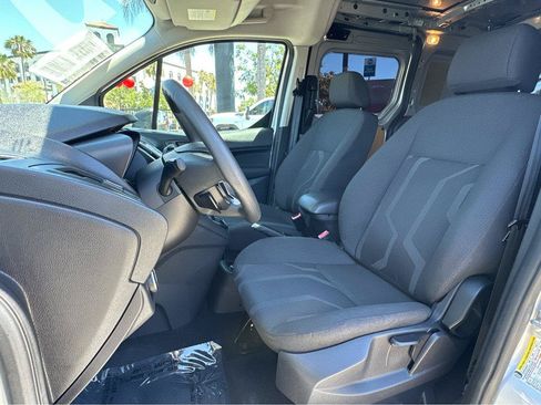 Used 2017 Ford Transit Connect XLT FWD image 8