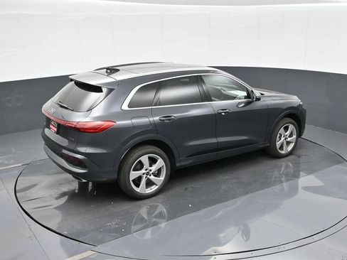 Used 2025 Audi Q5 Premium Plus w/ Premium Plus AWD/4WD image 23