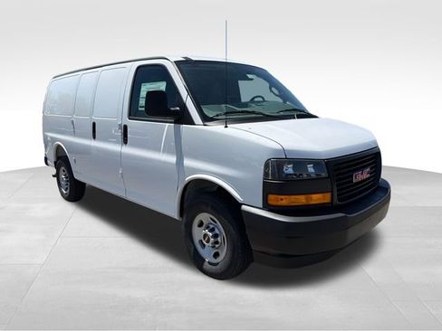 New 2026 GMC Savana 2500 w/ Driver Convenience Package RWD image 1