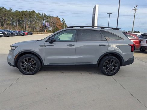 Used 2022 Kia Sorento SX Prestige w/ Rust Color Package image 6