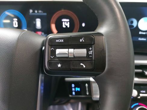 Certified 2025 Hyundai Santa Fe SEL image 20