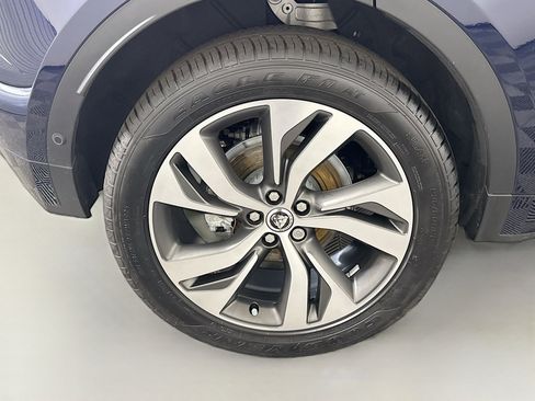 Used 2024 Jaguar E-PACE R-Dynamic SE image 33