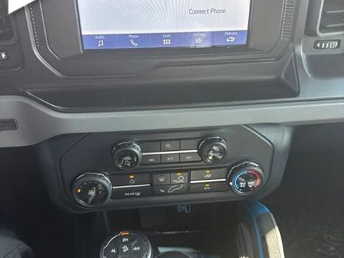 Used 2022 Ford Bronco Black Diamond AWD/4WD image 10