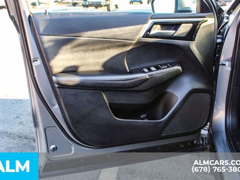 Used 2024 Mitsubishi Outlander SE image 39