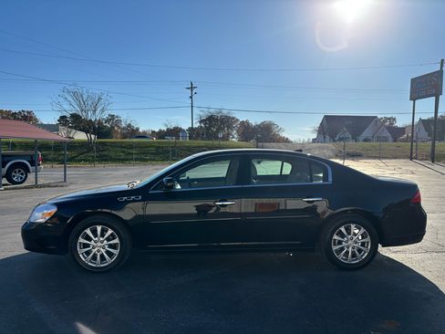 Used 2010 Buick Lucerne CXL w/ Driver Confidence Package image 1