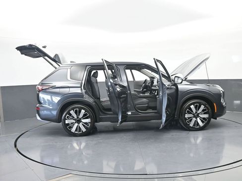 New 2026 Mitsubishi Outlander SE image 75