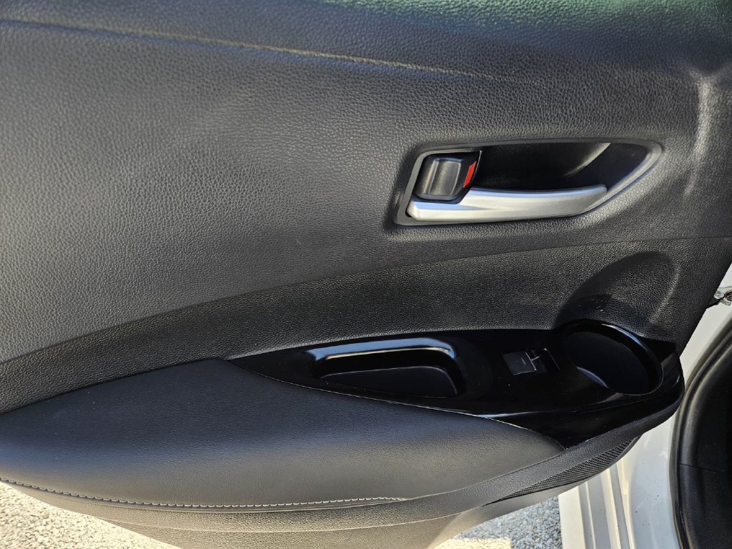 Used 2022 Toyota Corolla SE FWD image 13