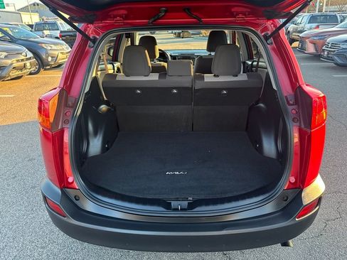 Used 2015 Toyota RAV4 LE image 7