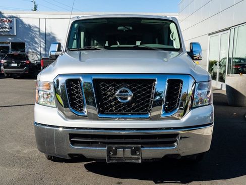 Used 2020 Nissan NV 3500 SV image 2