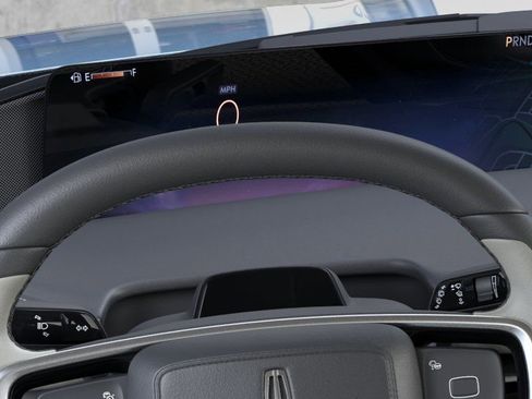 New 2026 Lincoln Navigator L Reserve AWD/4WD image 13