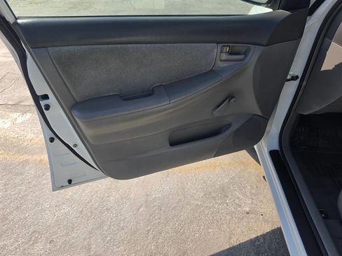 Used 2007 Toyota Corolla CE FWD image 16