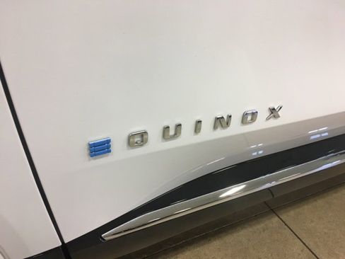 Used 2024 Chevrolet Equinox EV LT image 13